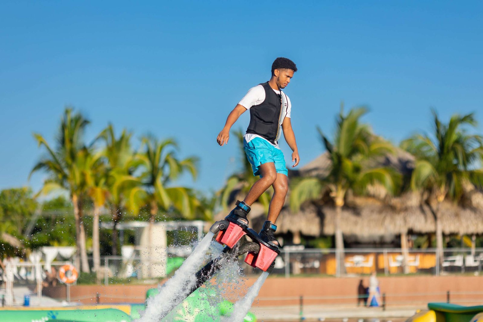 Flyboard sobre el lago